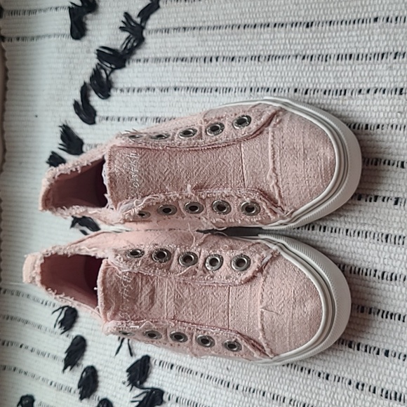 Girls Blowfish slip-on shoes - Picture 2 of 4